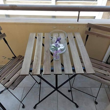 Small Apartment In The Heart Of Piraeus! Notara 43 Экстерьер фото