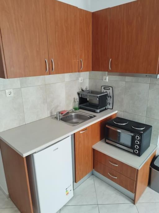 Small Apartment In The Heart Of Piraeus! Notara 43 Экстерьер фото